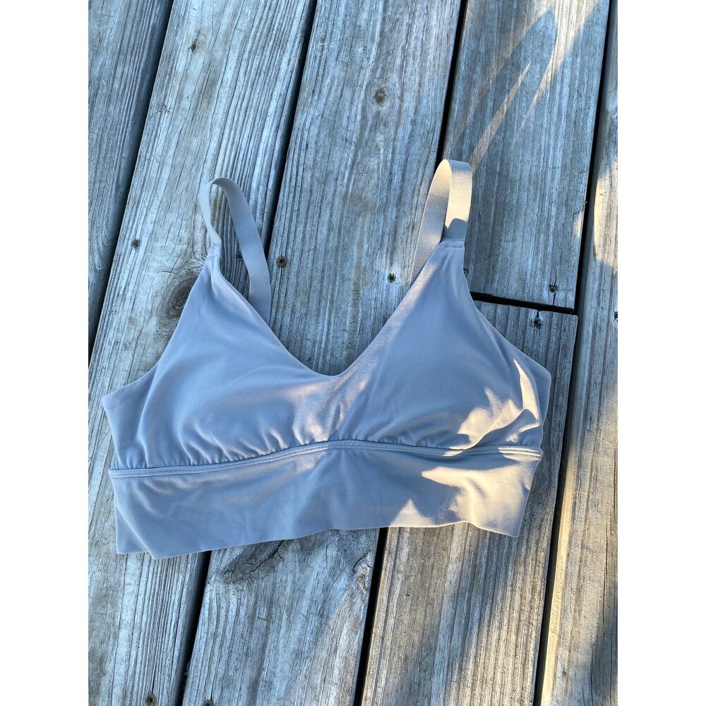 Offline by Aerie Real Me Twist Back Gray Sports Bra Size Medium